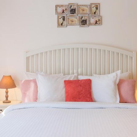 Studio T By Mrg Apartments บูคาเรสต์ ภายนอก รูปภาพ