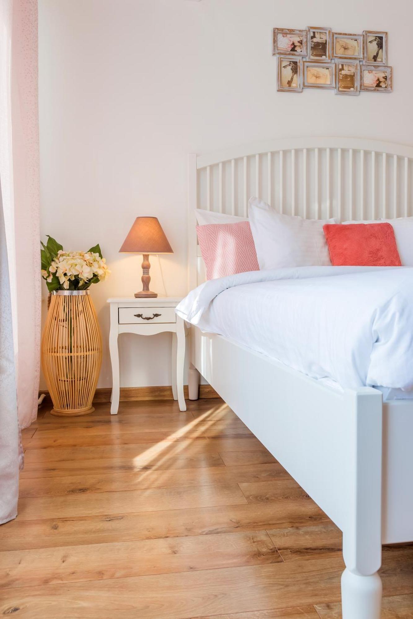 Studio T By Mrg Apartments บูคาเรสต์ ภายนอก รูปภาพ